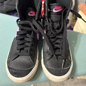 Nike Kids Black and Purple Sneakers